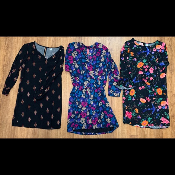 3/$12 Dress Lot - Picture 1 of 1